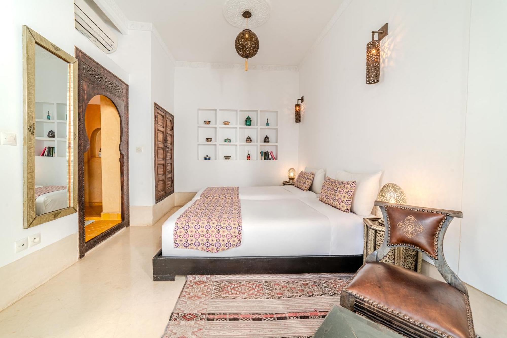 Riad Ayla Avec Piscine Privee Marrakesh Exterior photo